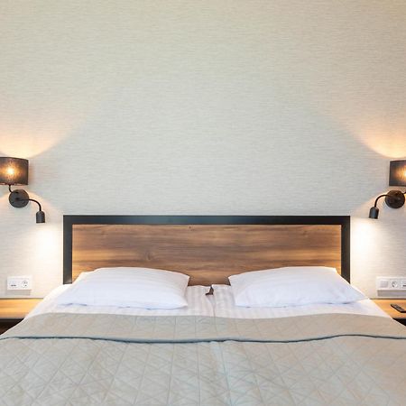 Misto Capsule Hotel 基輔 外观 照片
