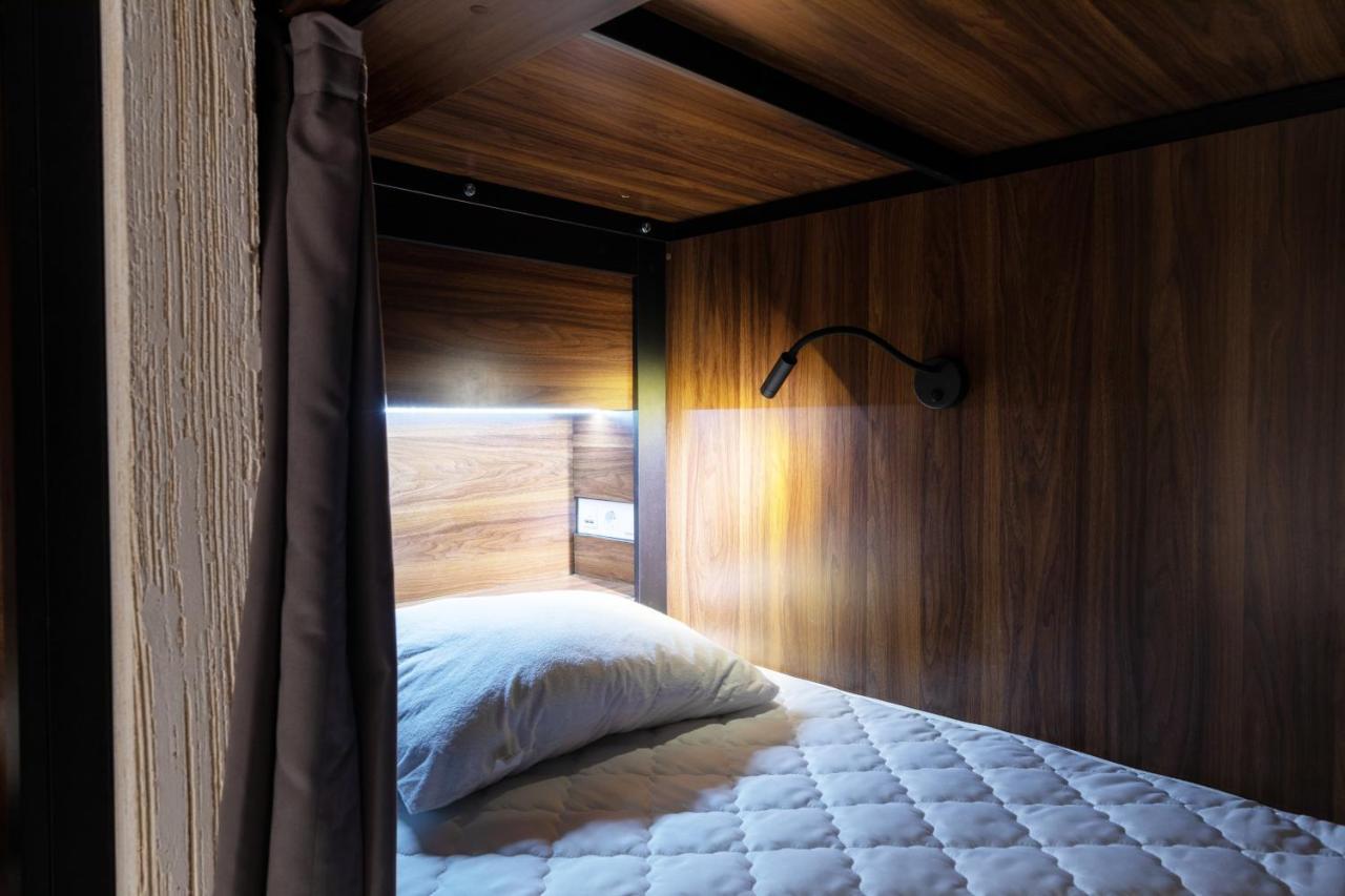 Misto Capsule Hotel 基輔 外观 照片