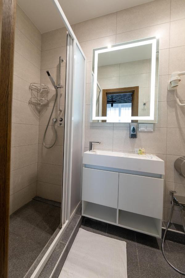 Misto Capsule Hotel 基輔 外观 照片