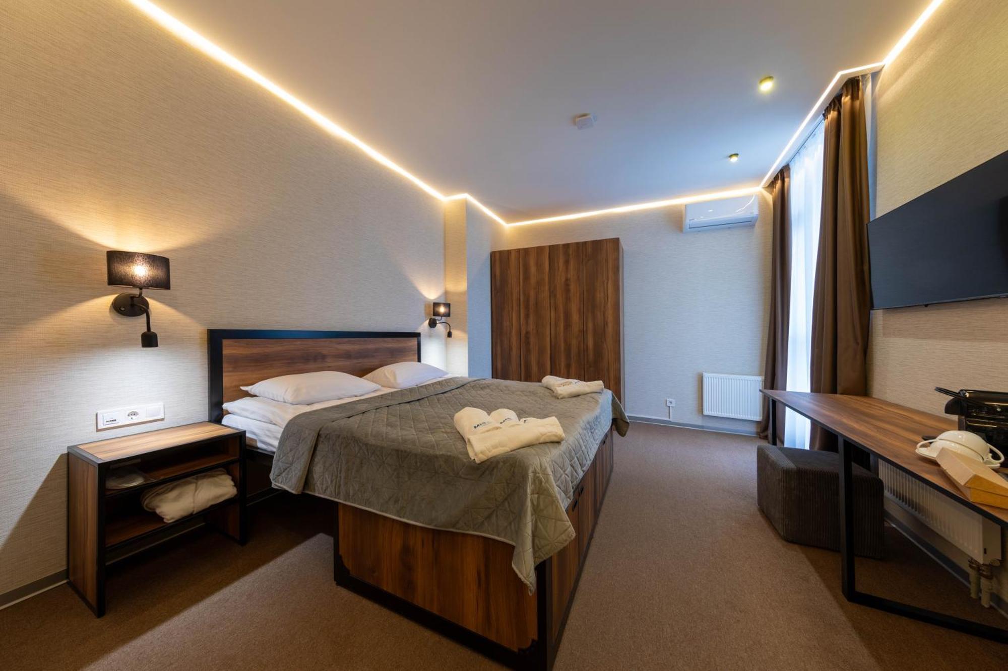 Misto Capsule Hotel 基輔 外观 照片